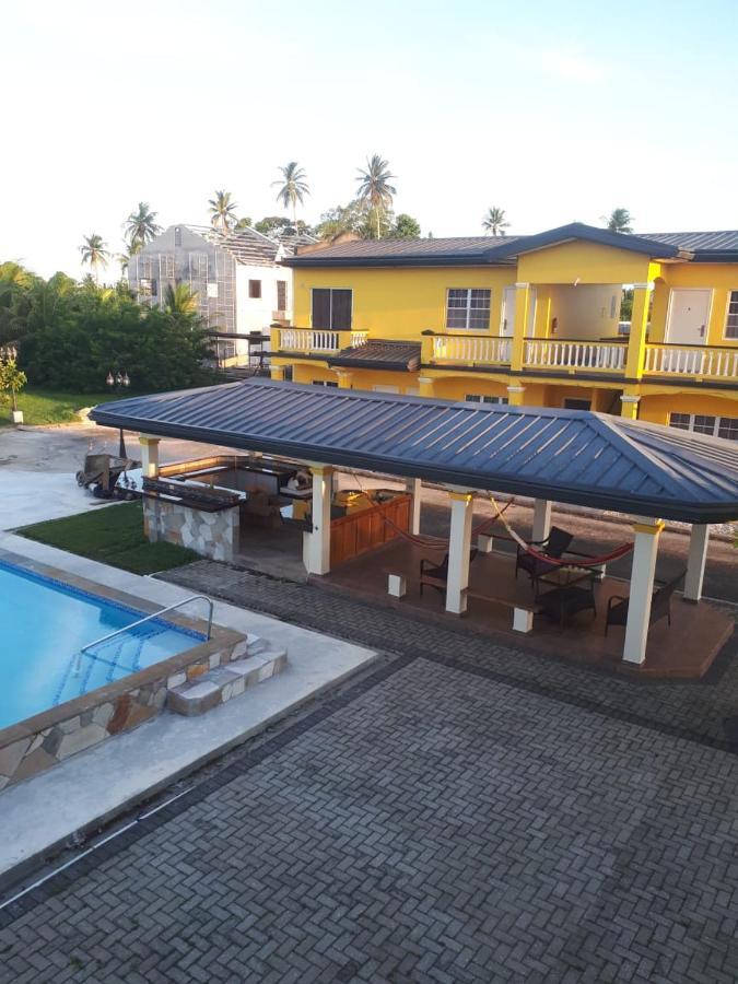 Piarco Village Suites Eksteriør bilde