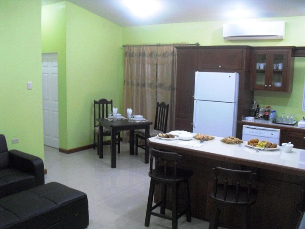 Piarco Village Suites Eksteriør bilde