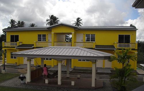 Piarco Village Suites Eksteriør bilde