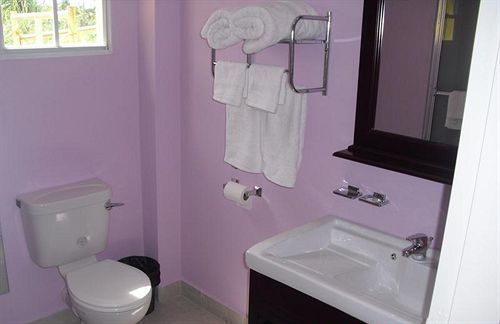 Piarco Village Suites Eksteriør bilde
