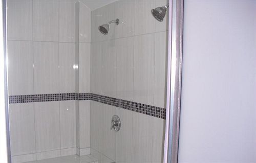 Piarco Village Suites Eksteriør bilde