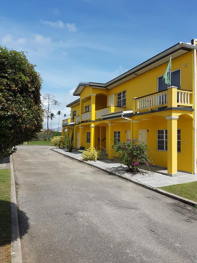 Piarco Village Suites Eksteriør bilde