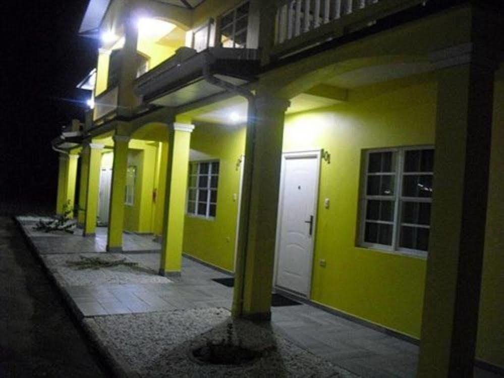 Piarco Village Suites Eksteriør bilde